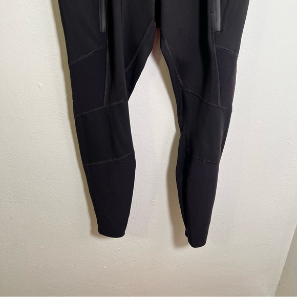 Athleta Sleet High Traverse Tight Black SP - Picture 6 of 15